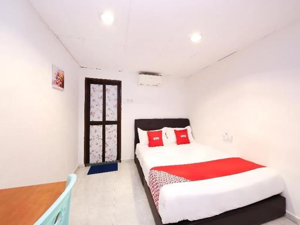 Azimaju Guesthouse Malacca Hotel