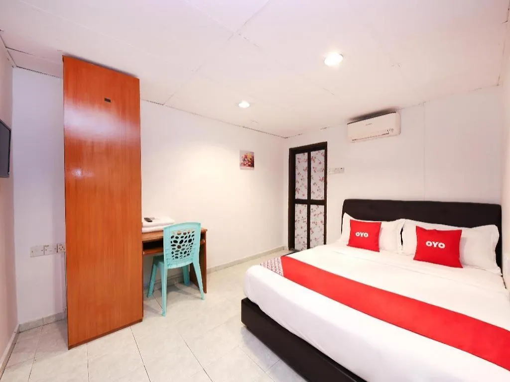 Azimaju Guesthouse Malacca Hotel